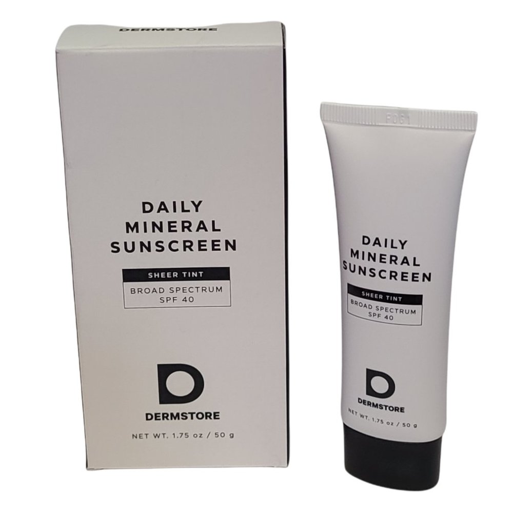 Dermstore Daily Mineral Sunscreen SPF 40 Face Full Size New - Picture 2 of 5